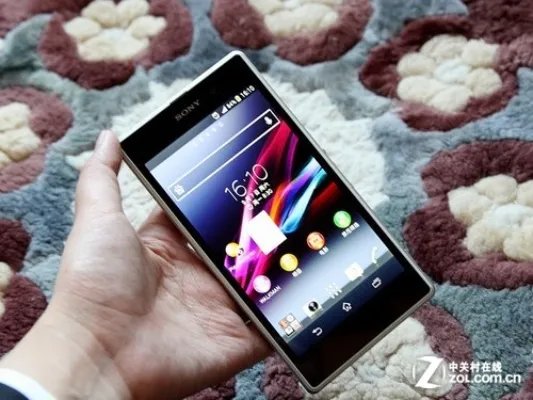 日系唯美全能机型 索尼Xperia Z1促销