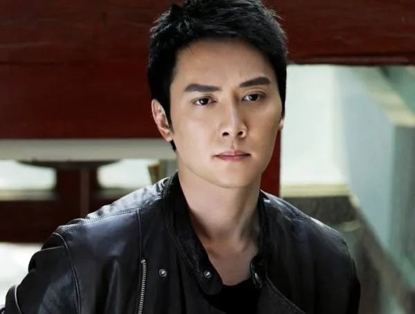 冯绍峰到底是一个什么样的人?