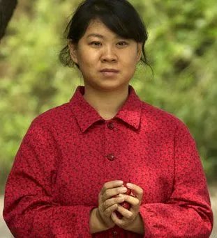 男人四十要出嫁中的女主角春燕谁扮演的？