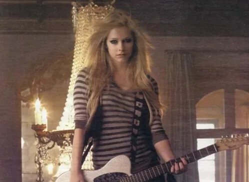 sk8er boi的歌曲MV