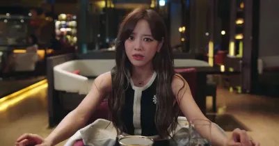 《社内相亲》韩剧又捡起了霸总题材，为什么霸道总裁总喜欢平凡小姑娘？