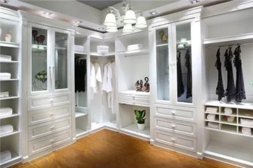 衣帽间整体衣柜效果图   如何把衣帽间设计得美观又实用