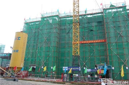 【建材机械】物料提升机安装规范  物料提升机型号