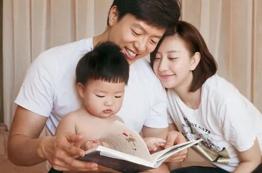 唐一菲凌萧肃怎么认识的：唐一菲凌萧肃坎坷的情感经历