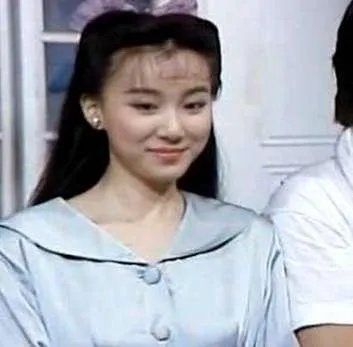 哪些女明星本来很好看却要整容，还越整越丑？