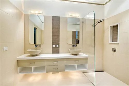 卫生间玻璃隔断高度多少合适