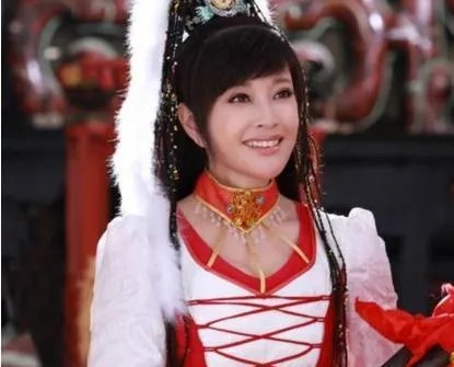 49岁演《游龙惊凤》少女红拂惊为天人，如今怎样？