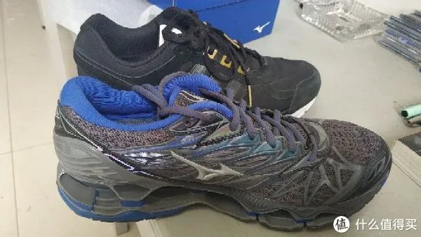 美津浓预言7,蜜糖/砒霜的代表作,跑鞋评测及大体重跑步的心得谏言