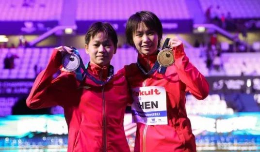 陈芋汐半决赛完美发挥第一，全红婵207C再次失误，如何评价两人的表现？