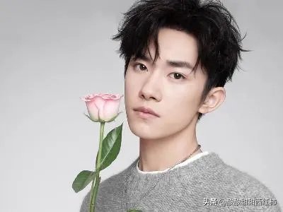 瓜子脸男生适合哪些发型?