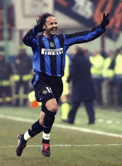 米哈伊诺维奇的人物简介