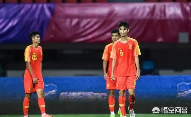 完全看不到希望！国青队0:2负于苦主泰国队！国足到底问题出在哪？
