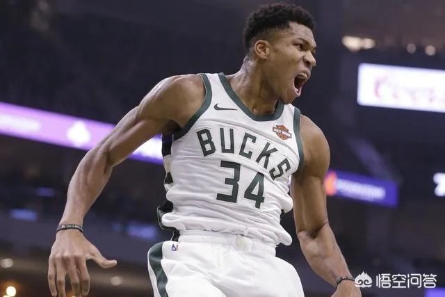 冲击总冠军！科沃尔一年260万加盟雄鹿！没人愿意跟詹姆斯做第二次队友？你怎么看？