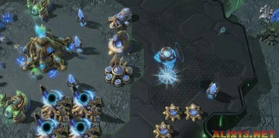 《星际争霸2：虫群之心》7大新单位详细介绍