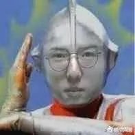 MLXG已经打到韩服前二十，为什么RNG不肯给他上场的机会呢？有内幕？