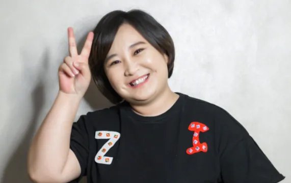 贾玲“卡点”为刘德华庆生，寓意非凡超用心，她这是追星成功了吗？