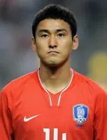 韩国队第一个进球的队员是谁？