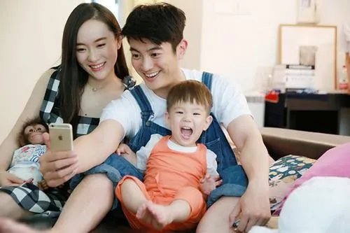 江珊嫁给了小15岁的男友张博，姐弟恋会幸福吗？