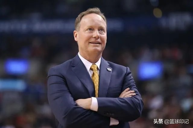 冲击总冠军！科沃尔一年260万加盟雄鹿！没人愿意跟詹姆斯做第二次队友？你怎么看？