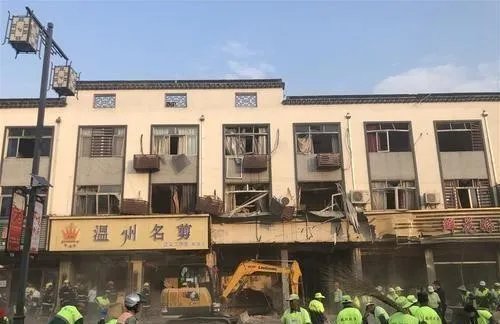 无锡小吃店发生燃气爆炸事件，顾客的性命应该由谁来买单？