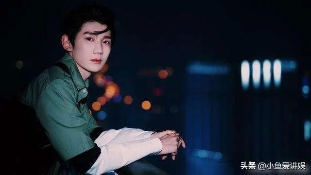 如何评价王源在湖南卫视五四晚会上的表现？