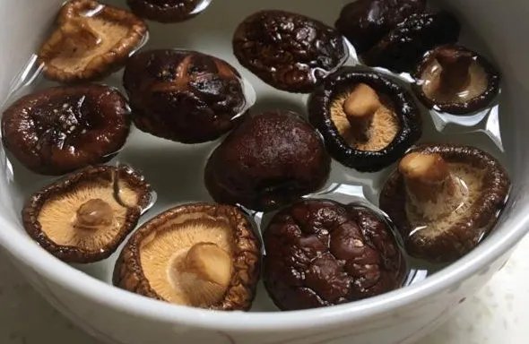 卤肉饭怎么做呢？