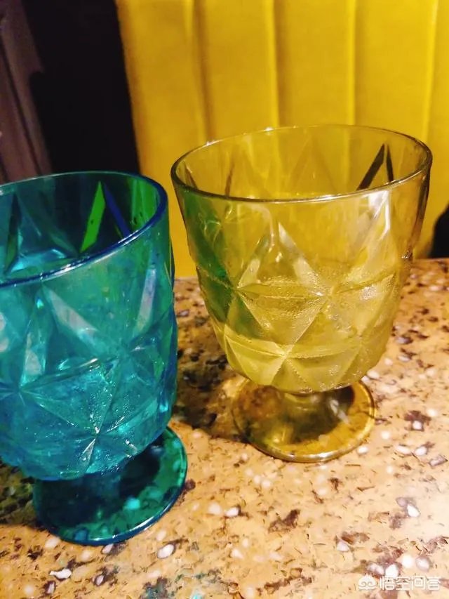 有哪些好吃的明星餐厅可以推荐？