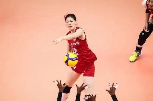 左手大将博斯科维奇能和当今世界女排第一人李盈莹相比较吗？