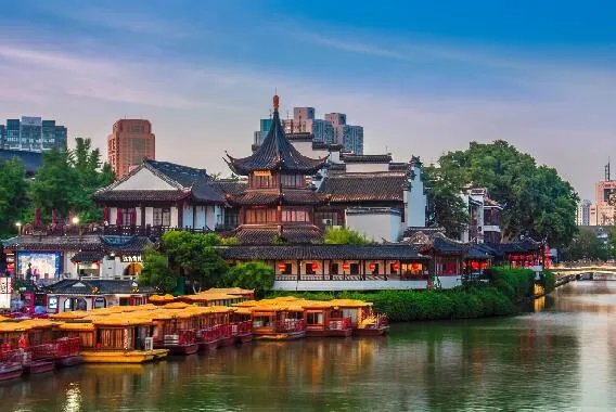 石头城是对我国哪座城市的美称 石头城是现在的哪个城市