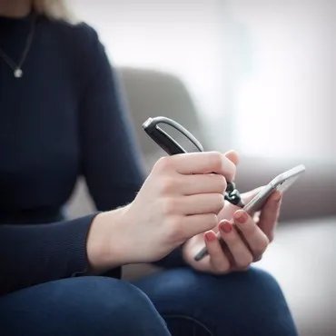 造型十分奇特 却称之为最舒适的手机手写笔