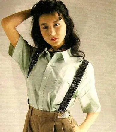 哪些女明星本来很好看却要整容，还越整越丑？