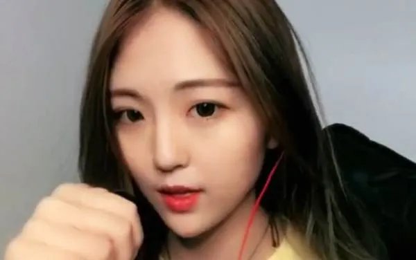 我们分开变成陌生人是哪首歌的歌词