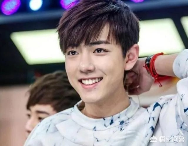 肖战谈莉娜到底有何恩怨？