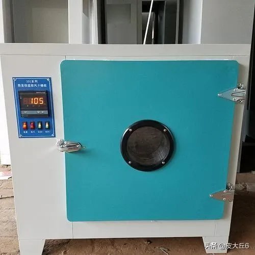 恒温干燥箱的鼓风有什么作用？