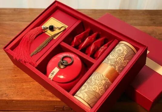 伴手礼一般送什么人 伴娘伴手礼一般都送什么