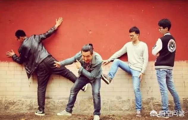 《纸短情长》唱的是一段感情还是两段感情？