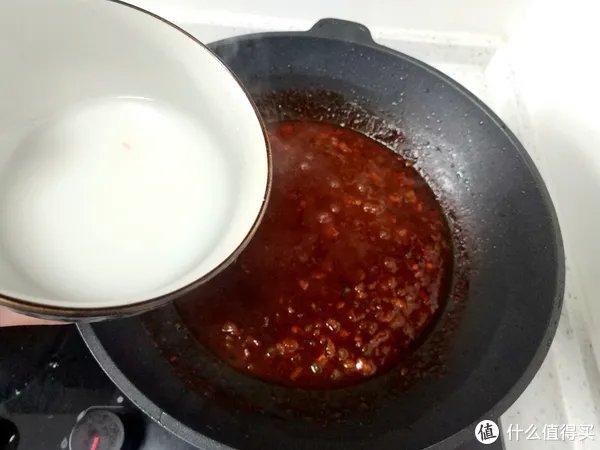 做炸酱面，黄豆酱、豆瓣酱、甜面酱选哪个？搞清楚区别很关键