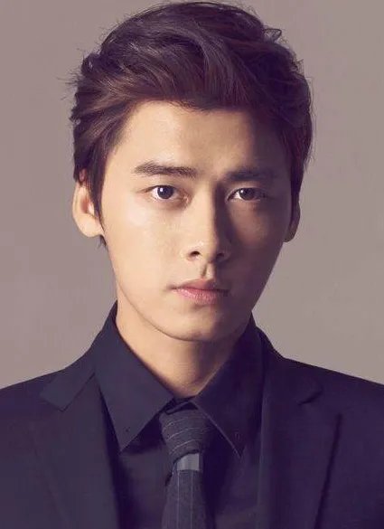 李易峰现任女友是谁？