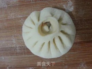 如何捏出漂亮的包子褶------仅供参考