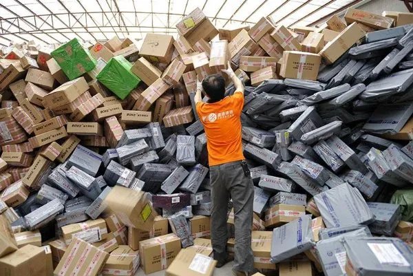 五家快递公司出现“无人派送”，你的快递最近正常吗？