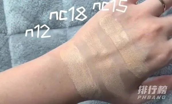 mac无瑕粉底液n18和n12哪个好_mac无瑕粉底液n18白还是n12