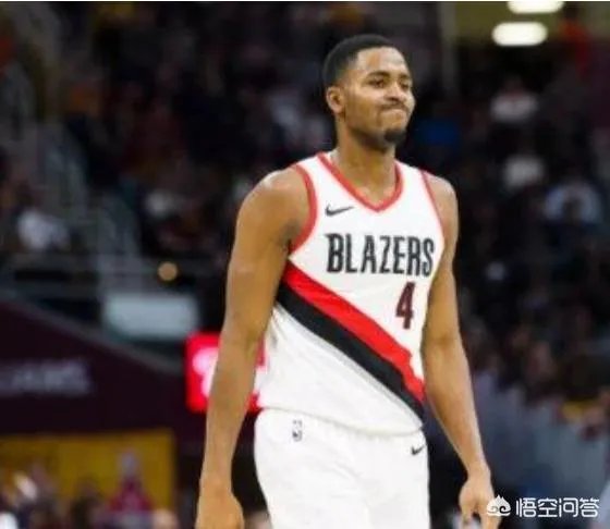 哈克莱斯26+8压哨绝杀，波普32分，湖人不敌开拓者，怎样评价本场比赛？