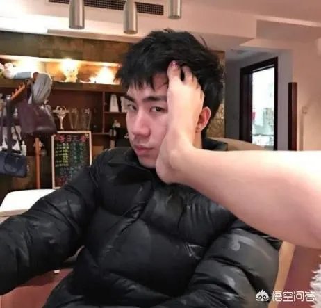 LOL骚男离婚事件“终极反转”，UU爆出猛料，骚男一件事让开哥自愧不如，你有何看法？