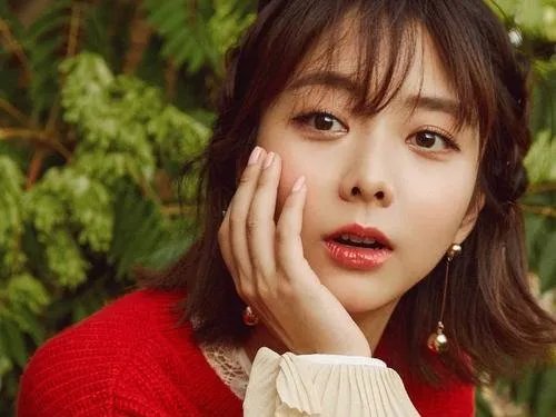 谭松韵辟谣离婚传言，到底是被造谣还是已经实锤？