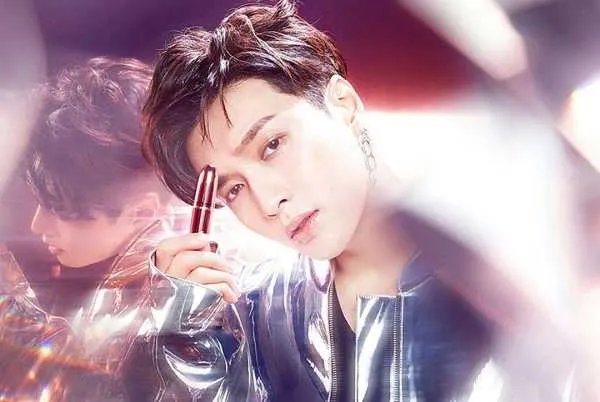 张艺兴发文告别舞台，面对这样深情的人，你通常会怎么做？