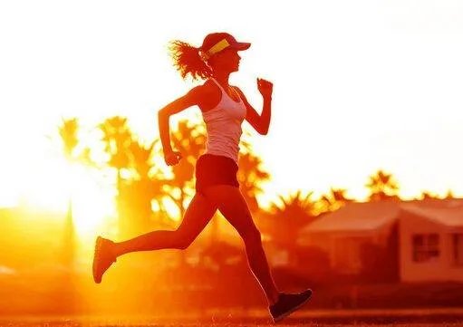 跑步是早上好还是晚上好？