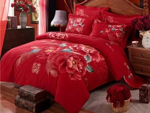 婚庆床上用品包括哪些 结婚必须要购买的床上用品