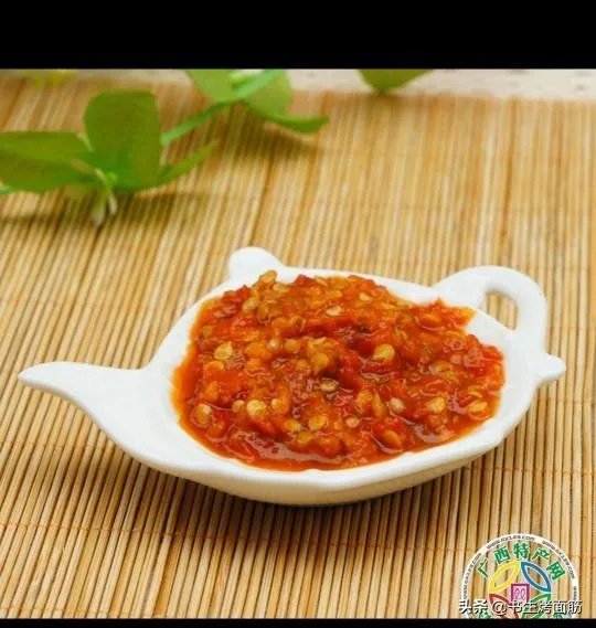 蒜蓉酱为什么是绿的