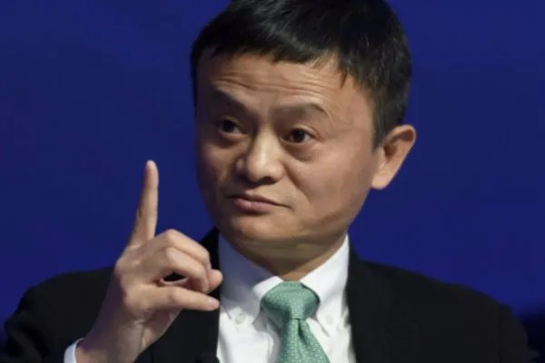 马云家族蝉联首富，我国还有那些排在福布斯榜前列的富豪？