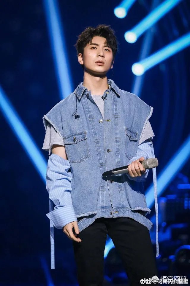 《歌手2019》突围赛：声入人心男团、波琳娜、龚琳娜晋级决赛。这个结果你满意吗？